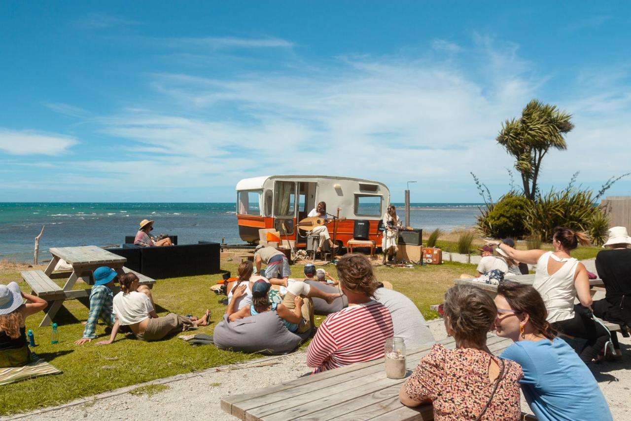 Tatapouri Bay Hotel Gisborne Luaran gambar