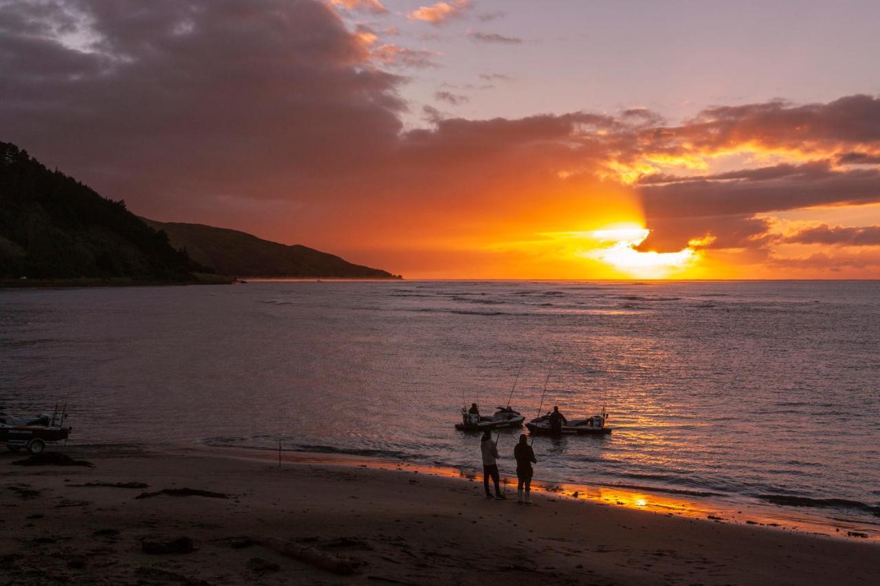 Tatapouri Bay Hotel Gisborne Luaran gambar