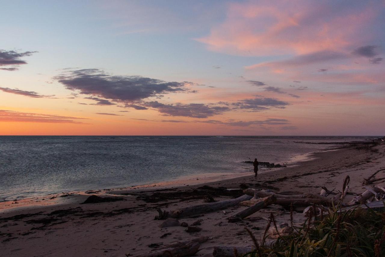 Tatapouri Bay Hotel Gisborne Luaran gambar